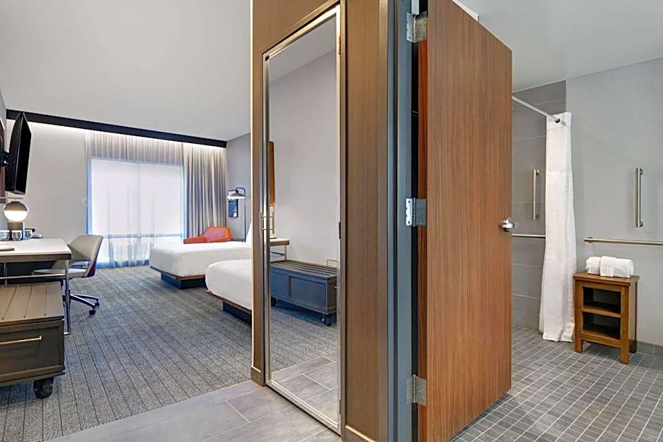 Courtyard by Marriott Hamilton