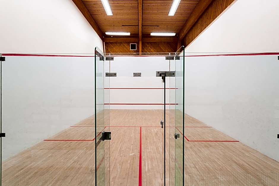 Woodford Bridge Country Club