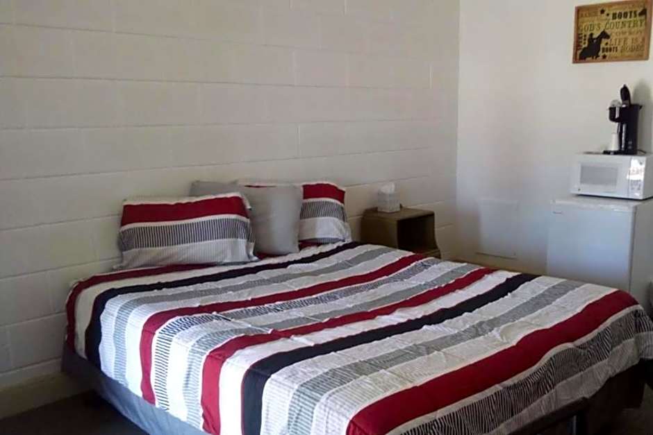 Love Hotels Murdo by OYO on Interstate 90