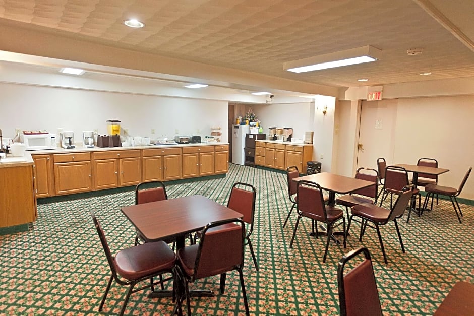 Baymont by Wyndham Lake George