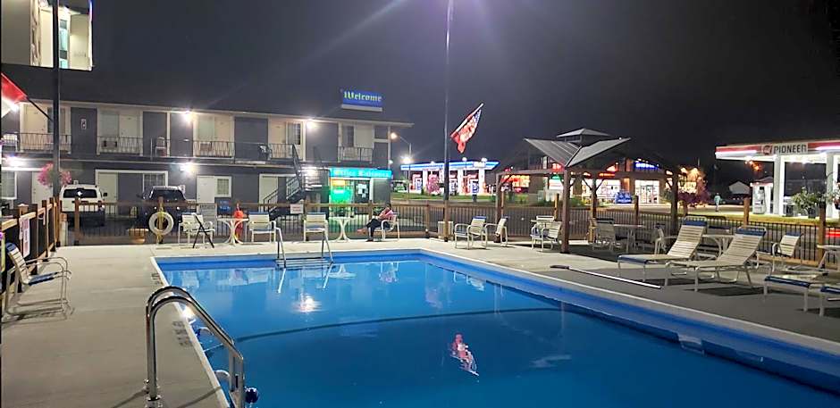 Niagara Falls Courtside Inn