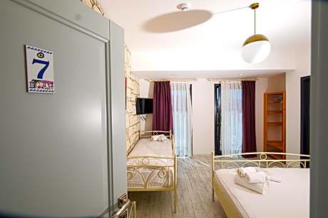 Triple Room with Pool View