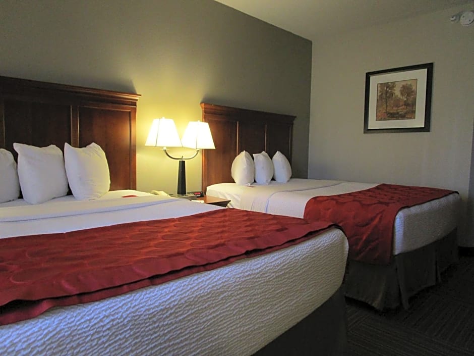 Ramada by Wyndham Platte City KCI Airport