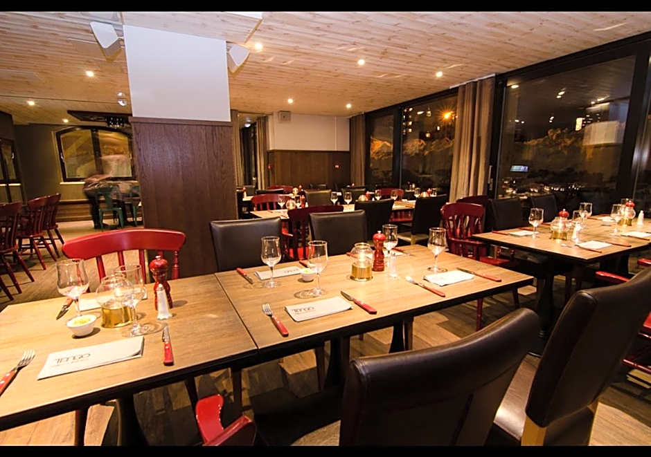 Langley Hôtel Tango