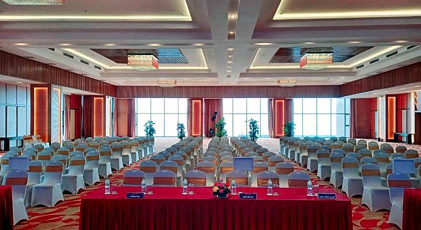 Muong Thanh Luxury Nhat Le Hotel