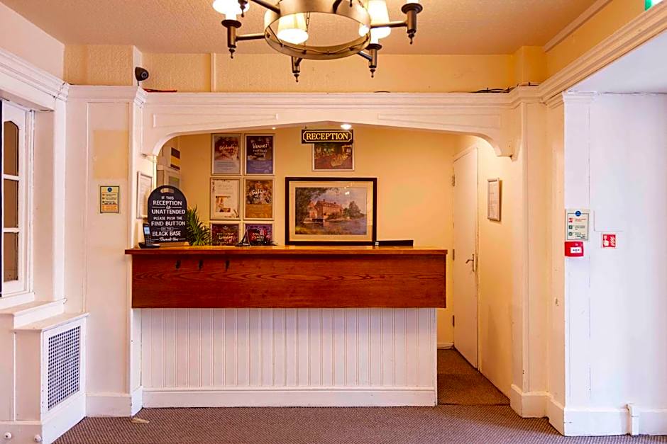 Roebuck by Greene King Inns