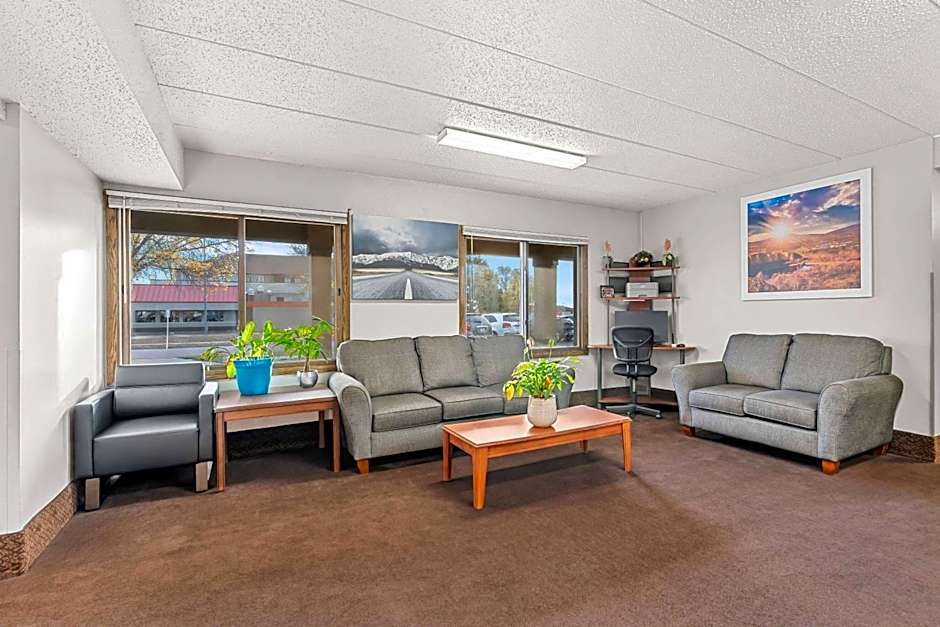 Days Inn by Wyndham Sioux Falls