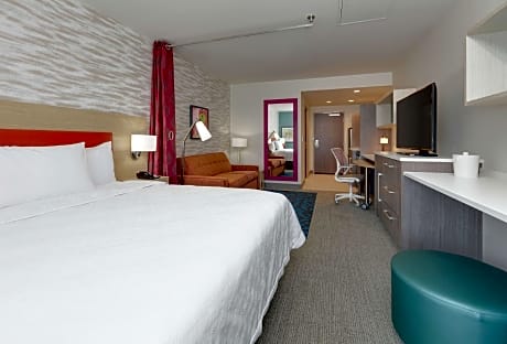 1 King Bed Studio Suite Nonsmoking