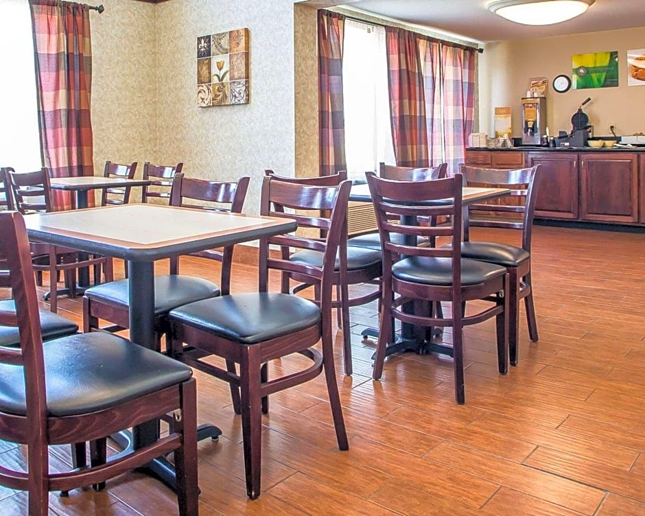 Quality Inn & Suites Franklin