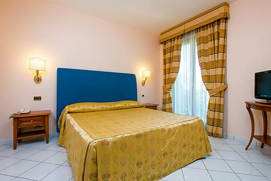 Photo 1 of 7 of Triple Room