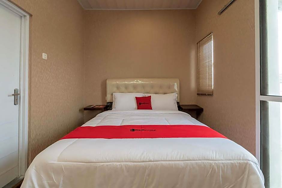 RedDoorz @ Jalan Srikandi Pekanbaru