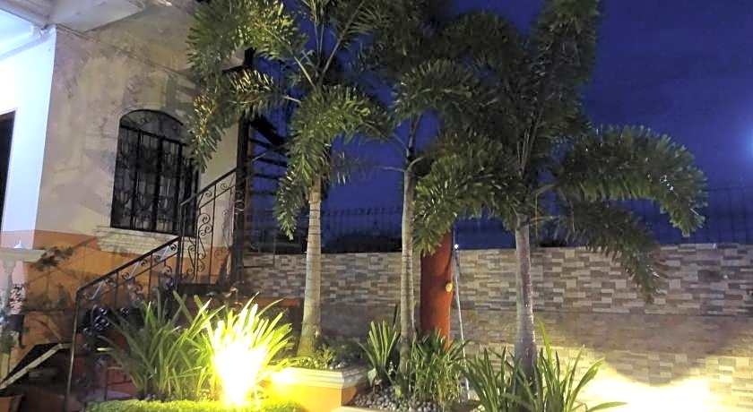 The Executive Villa Inn & Suites