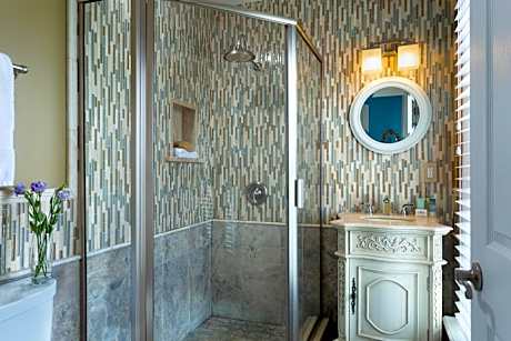 Deluxe Suite with Sea View