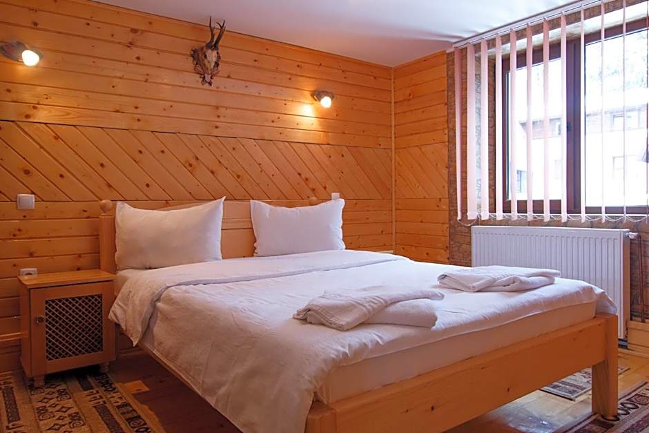 Centrul de Echitatie Poiana Brasov