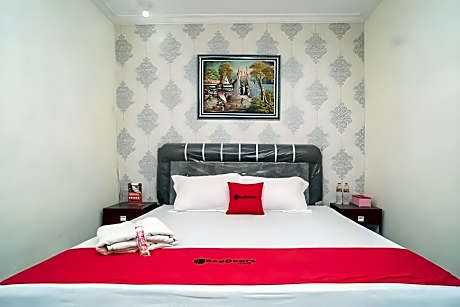 RedDoorz near Uniska Banjarmasin