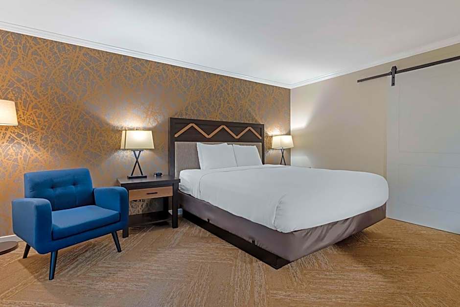 Best Western Plus Inn At The Vines