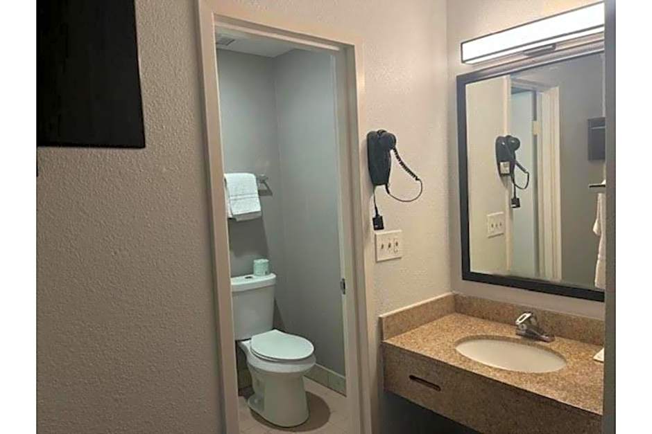 Studio 6 Suites Norcross, GA