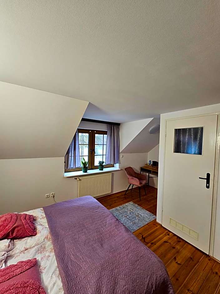 Karczma Regionalna Młyn -pokoje gościne