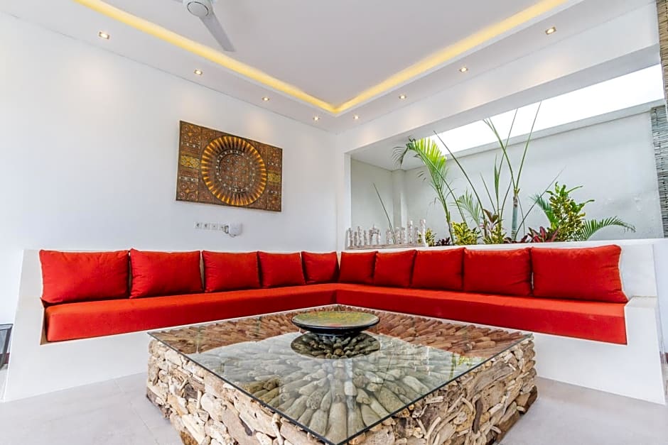 Villa Saha - Elegant 3-Bedroom in Seminyak