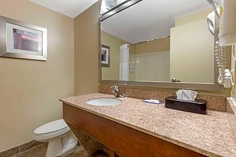 2 Queen Beds, Efficiency, Suite, Nonsmoking