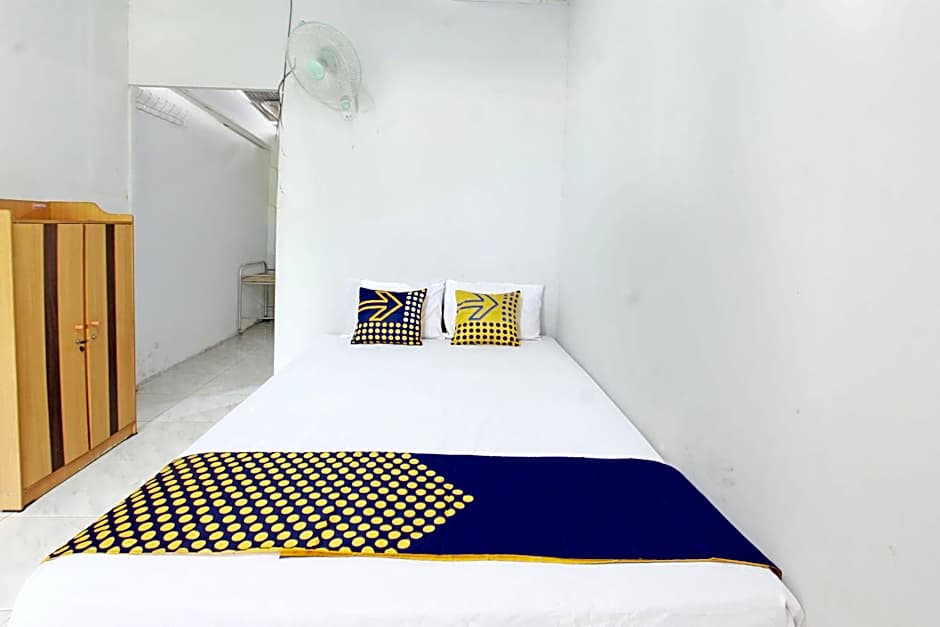 OYO Life 92960 Rumah Kos Kita