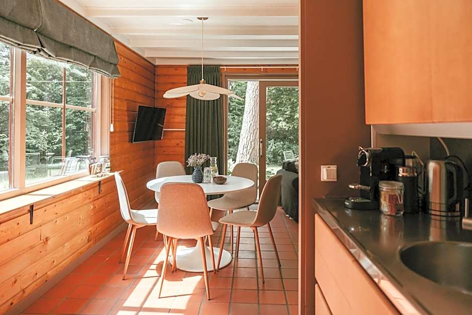 Cozy cottages by Bed en Boshuisjes