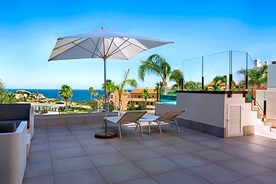 Seaview Residence with private pool