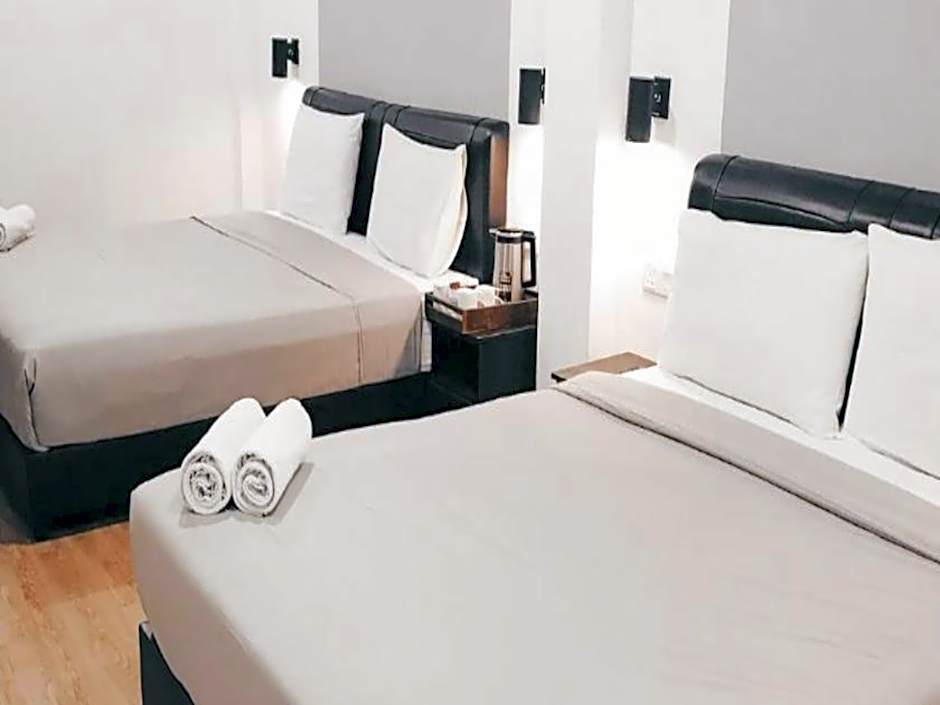 OYO 89492 Carlton Inn Bukit Ubi