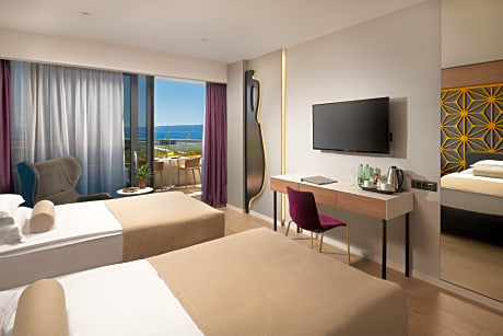 Standard Sea View Room single use