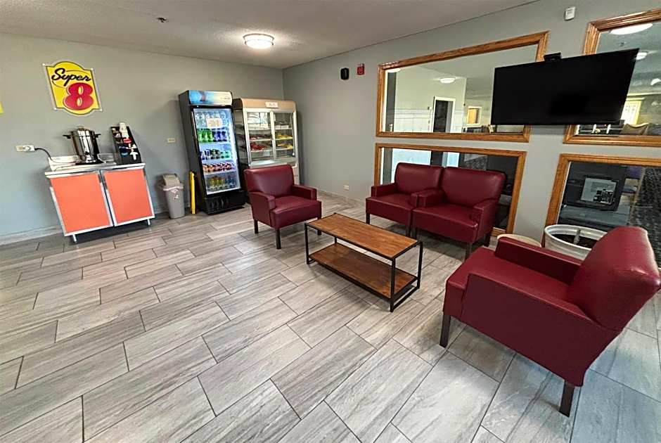 Super 8 by Wyndham McLean/Bloomington SW