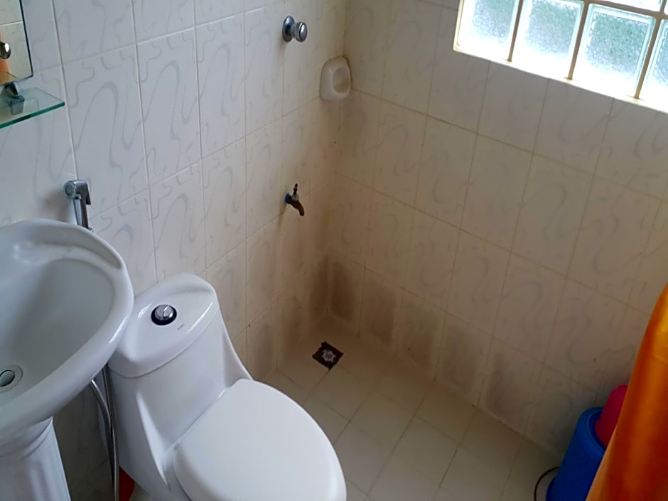 Bamboo House Beach Lodge & Restaurant