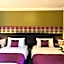 Clan Macduff Hotel