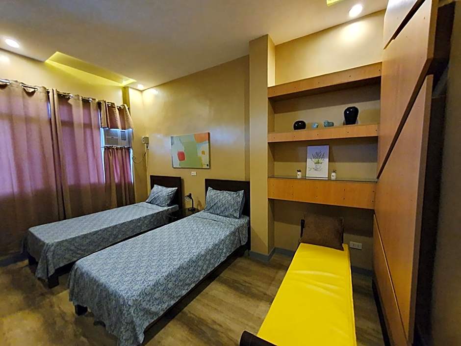 Felicidad Resto and Pension House