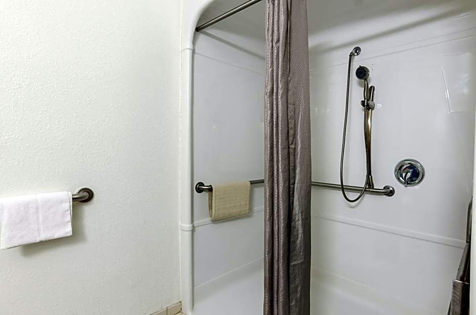 Motel 6-Bristol, VA