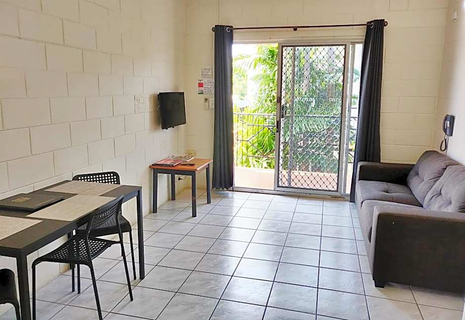 Coconut Grove Holiday Apartments