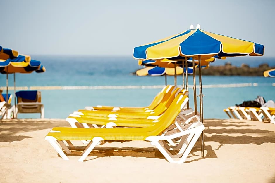 Amadores Beach Apartments