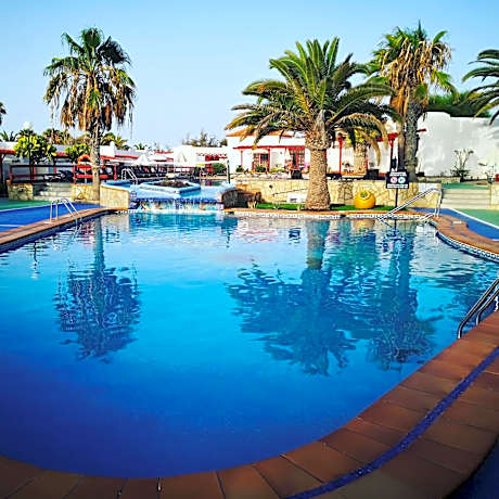 Bungalows Castillo Club Lake