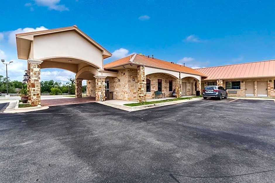 Eagle Ford Inn