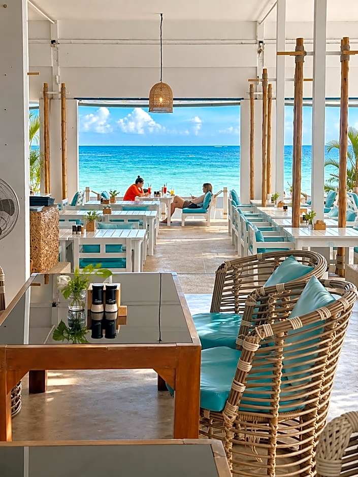 Combo Beach Hotel Samui