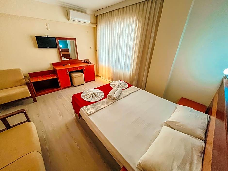 Hotel First Class Didim