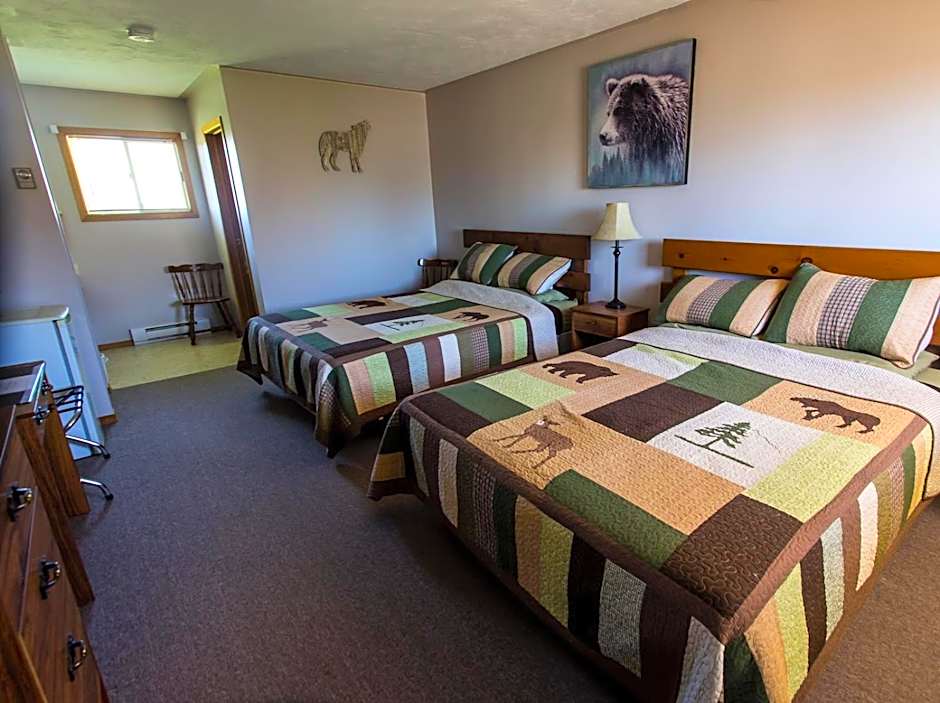 Bear Tracks Inn