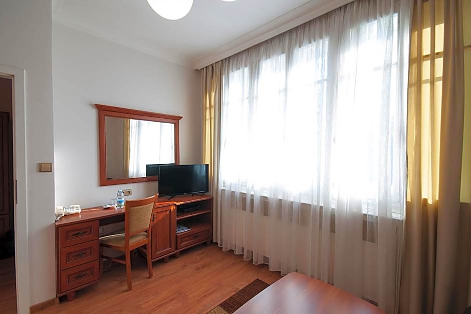 Art Deco Hotel Hoffmann