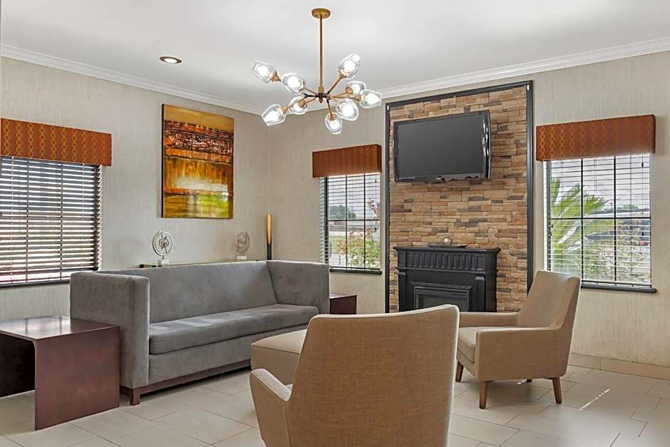 Quality Inn & Suites Beaumont