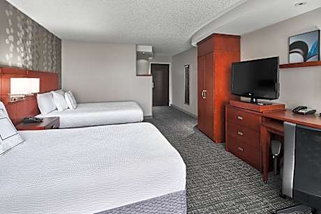 Queen Room with Poolside View