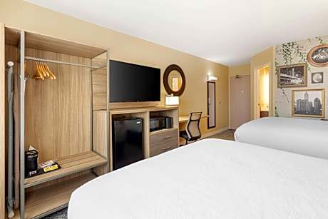 Queen Room with Two Queen Beds - Non-Smoking