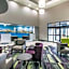 La Quinta Inn & Suites by Wyndham Clearwater South