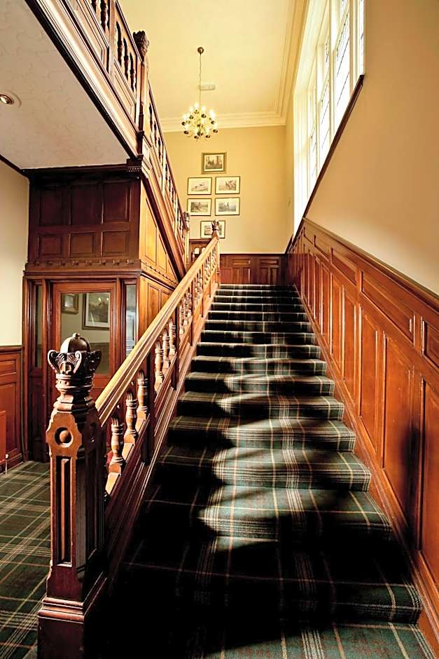 Leonardo Boutique Huntingtower Perth