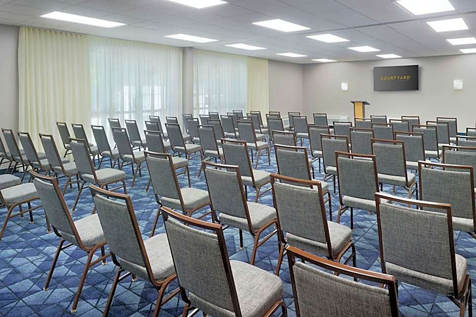 Courtyard by Marriott Atlanta Perimeter Center