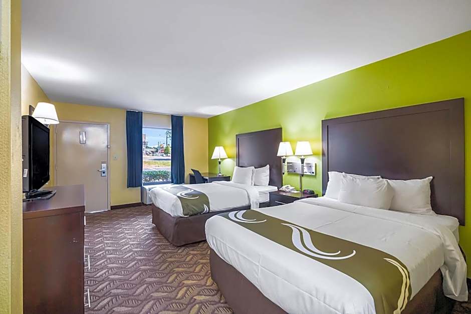 Photo 1 of 1 of 2 Double Beds, Smoking