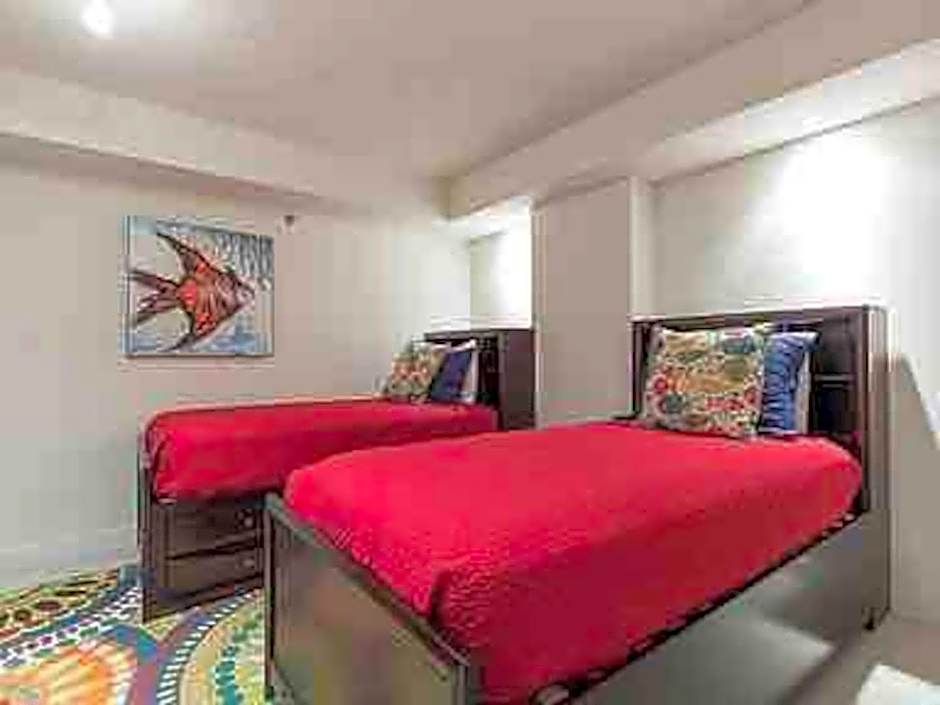 Bahia Mar Solare Tower 6th floor Oceanview Condo 3bd 3ba w Pools